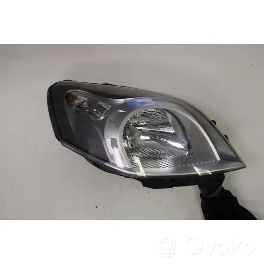 Fiat Qubo Lampa przednia 