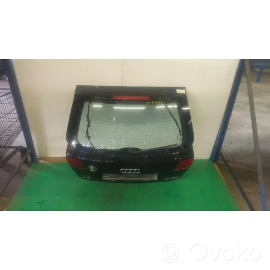 Audi A3 S3 8P Takaluukun/tavaratilan kansi 