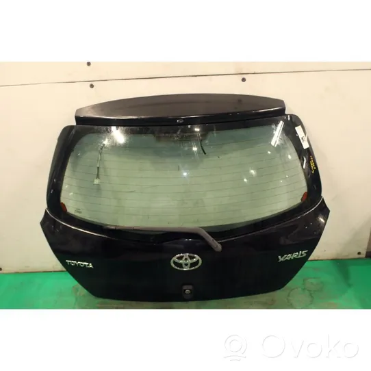 Toyota Yaris Takaluukun/tavaratilan kansi 