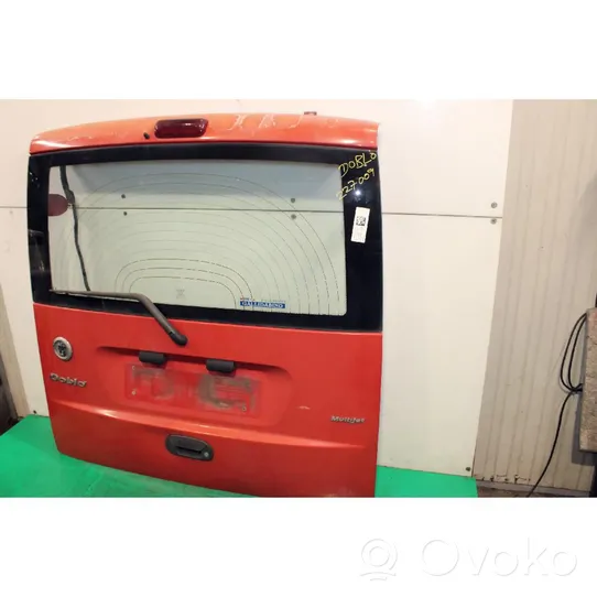 Fiat Doblo Takaluukun/tavaratilan kansi 