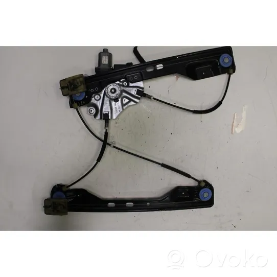 Opel Zafira C Front door electric window regulator 