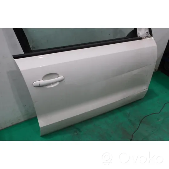 Volkswagen Polo V 6R Front door 