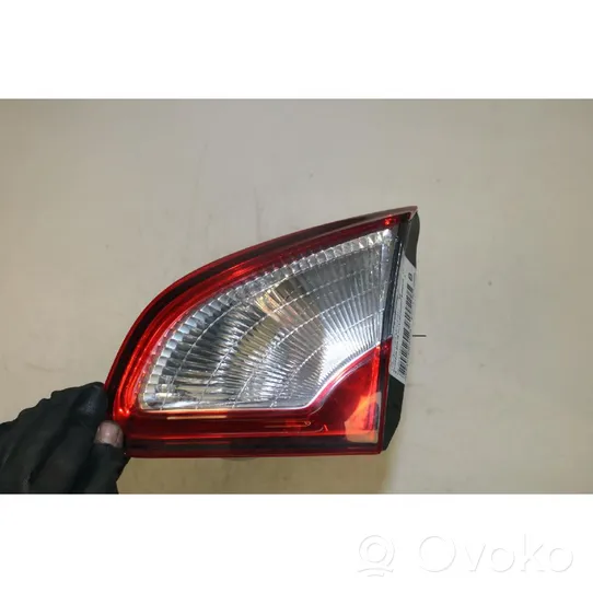 Nissan Qashqai Galinis žibintas kėbule 