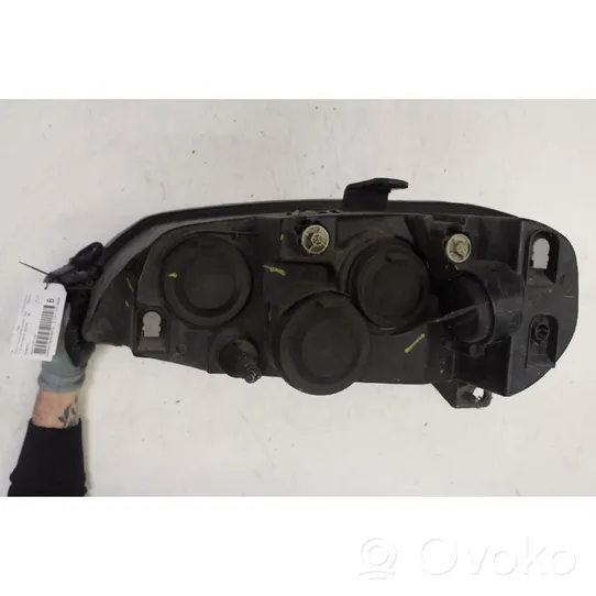 Fiat Punto (188) Lampa przednia 