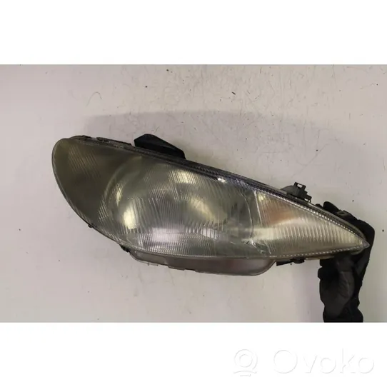 Peugeot 206 Lampa przednia 