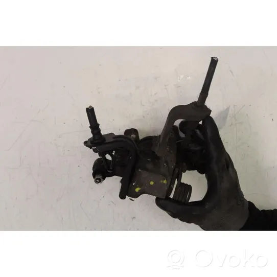 Honda Civic IX Caliper del freno trasero 