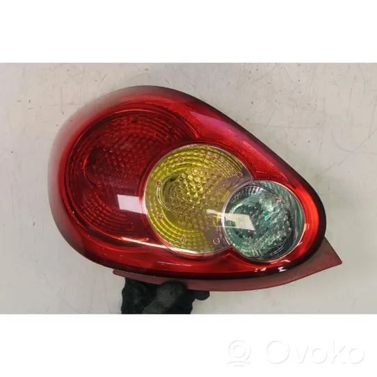 Toyota Aygo AB10 Lampa tylna 