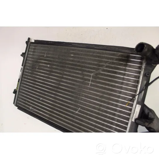 Volkswagen Golf V Mazais radiators 