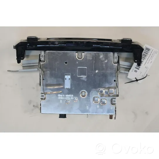 Nissan X-Trail T32 Panel / Radioodtwarzacz CD/DVD/GPS 