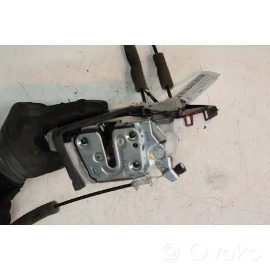 Nissan X-Trail T32 Rear door lock 