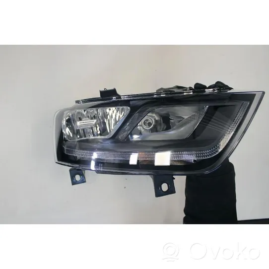 Audi Q3 8U Lampa przednia 