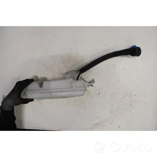 BMW 2 F45 Windshield washer fluid reservoir/tank 