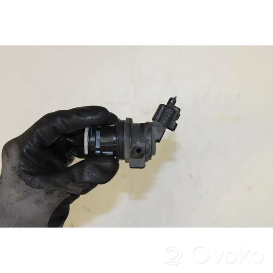 Toyota Prius (XW30) Pompe de lave-glace de pare-brise 