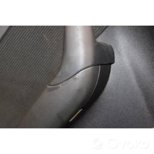 Audi Q3 8U Rivestimento del pannello della portiera posteriore 