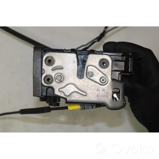 Opel Astra K Front door lock 