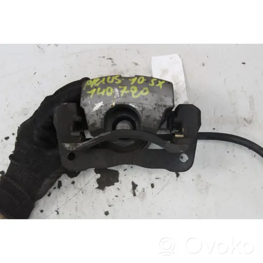 Toyota Prius (XW30) Caliper de freno delantero 