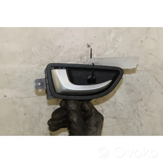 Hyundai i30 Front door interior handle 