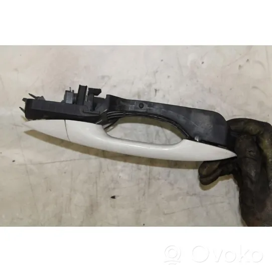 Hyundai i30 Front door exterior handle 