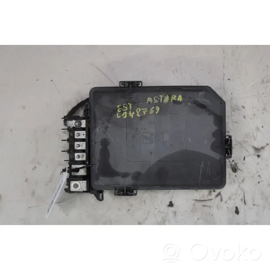 Opel Astra K Fuse module 