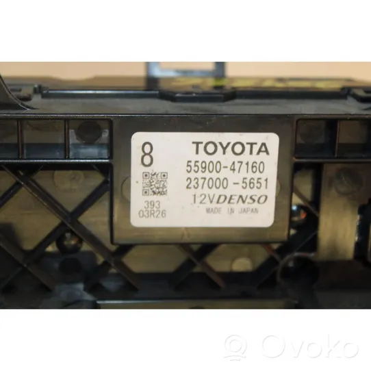 Toyota Prius (XW30) Panel klimatyzacji 