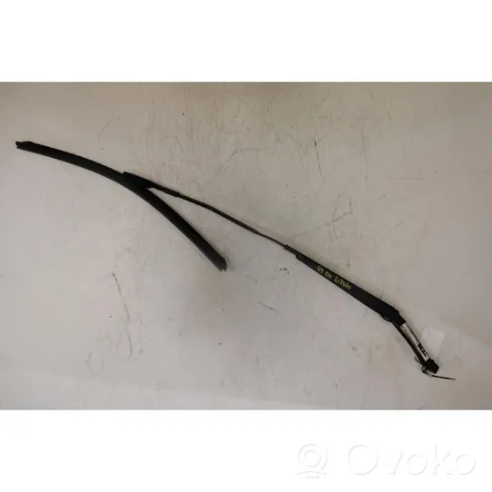 Audi Q5 SQ5 Front wiper blade arm 