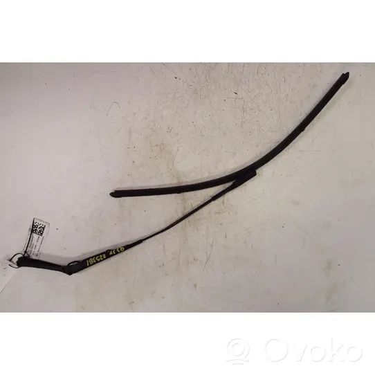 Audi Q3 8U Front wiper blade arm 