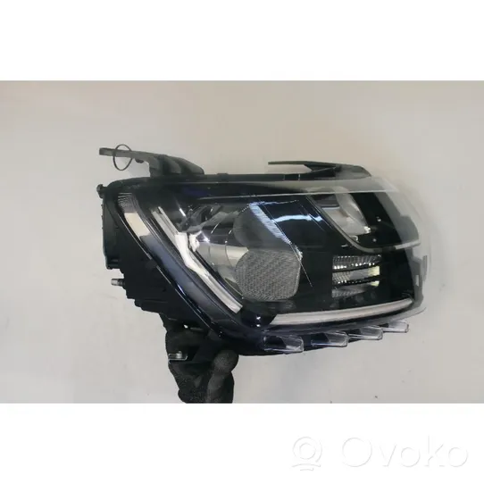 Dacia Duster II Faro/fanale 