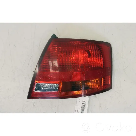 Audi A4 S4 B7 8E 8H Luci posteriori 8E9945096C