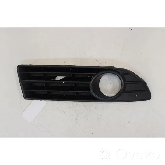 Volkswagen Polo IV 9N3 Grille de calandre avant 