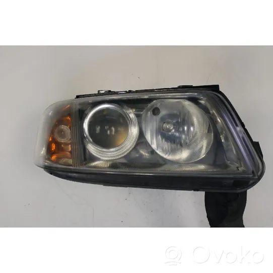 Volkswagen PASSAT B5.5 Lampa przednia 