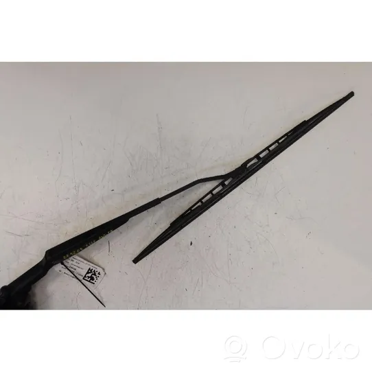 Renault Clio II Front wiper blade arm 