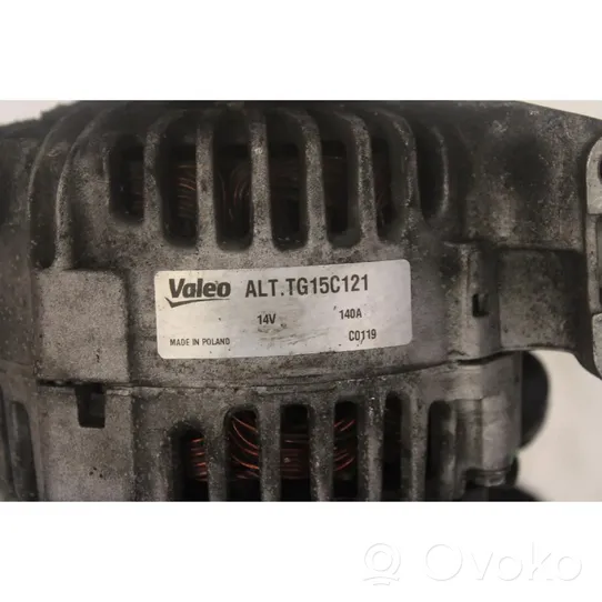 Mercedes-Benz A W169 Alternador 