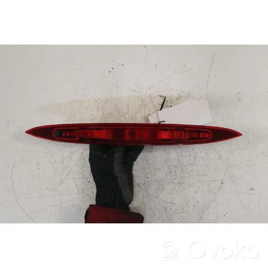 Renault Modus Third/center stoplight 