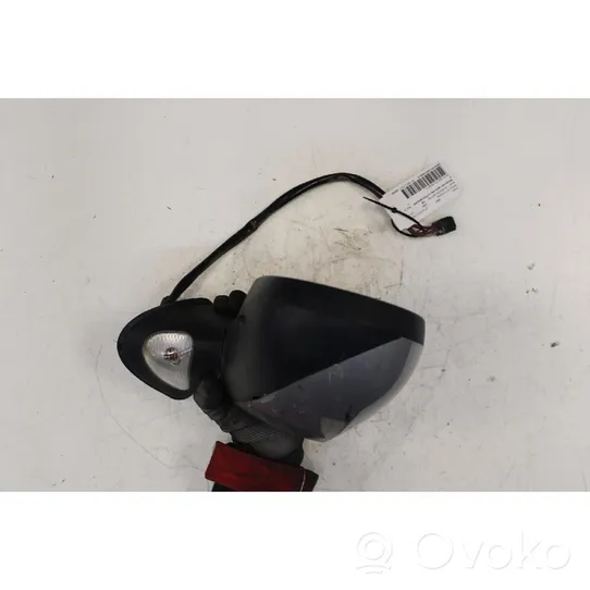 Renault Modus Front door electric wing mirror 