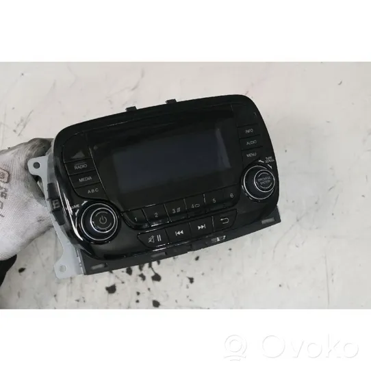 Fiat 500 Radio/CD/DVD/GPS head unit 