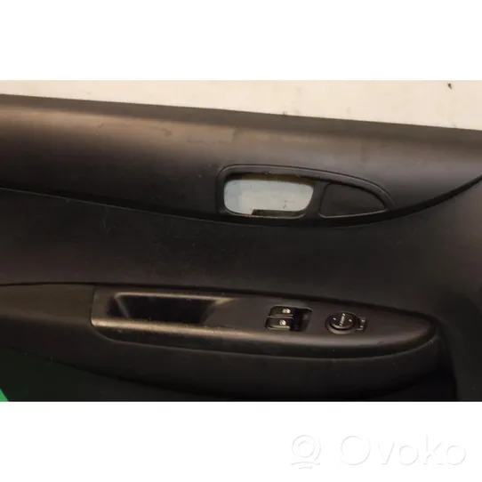 Hyundai i20 (PB PBT) Front door card panel trim 