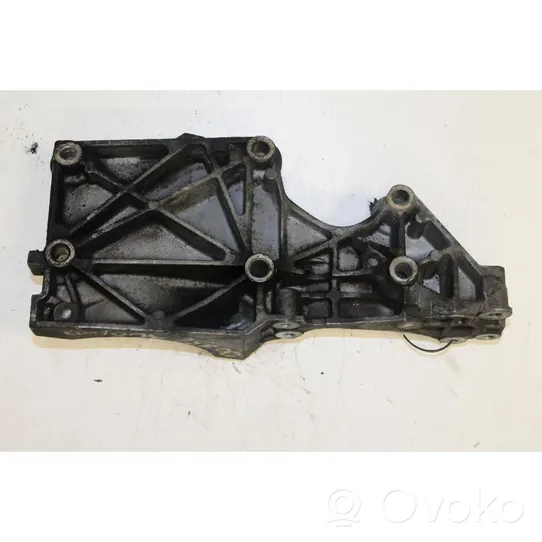 Audi A3 S3 8P Generator/alternator bracket 