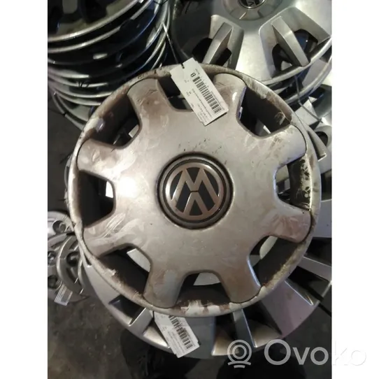 Volkswagen Polo IV 9N3 Gamyklinis rato centrinės skylės dangtelis (-iai) 