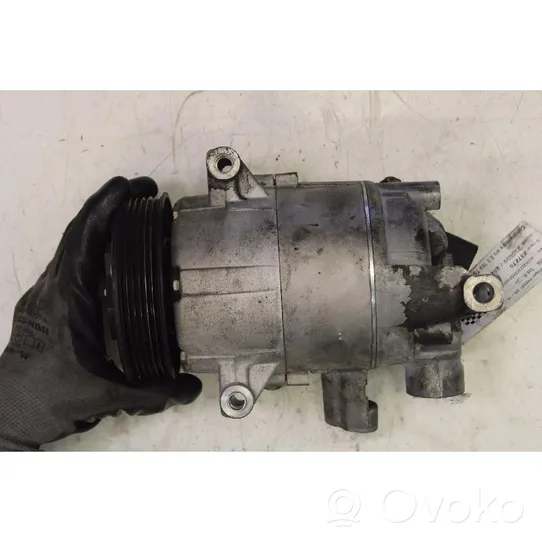 Volkswagen PASSAT B6 Compressore aria condizionata (A/C) (pompa) 