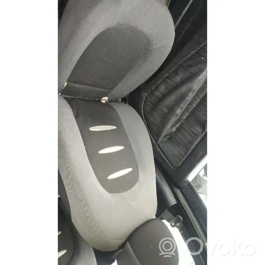 Lancia Ypsilon Комплект сидений 
