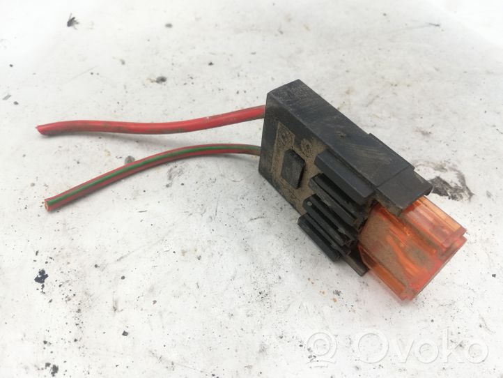 BMW 5 E39 Fuse 611383671449