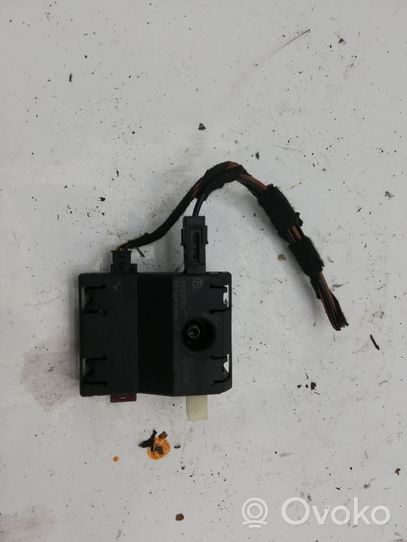 BMW 3 E90 E91 Antenna control unit 6520693464806