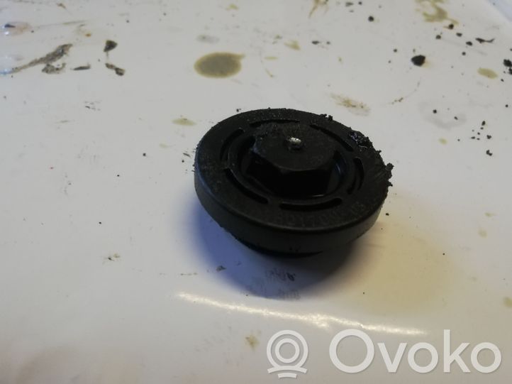 780170903 BMW 5 F10 F11 Other engine bay part, 7.91 € | RRR
