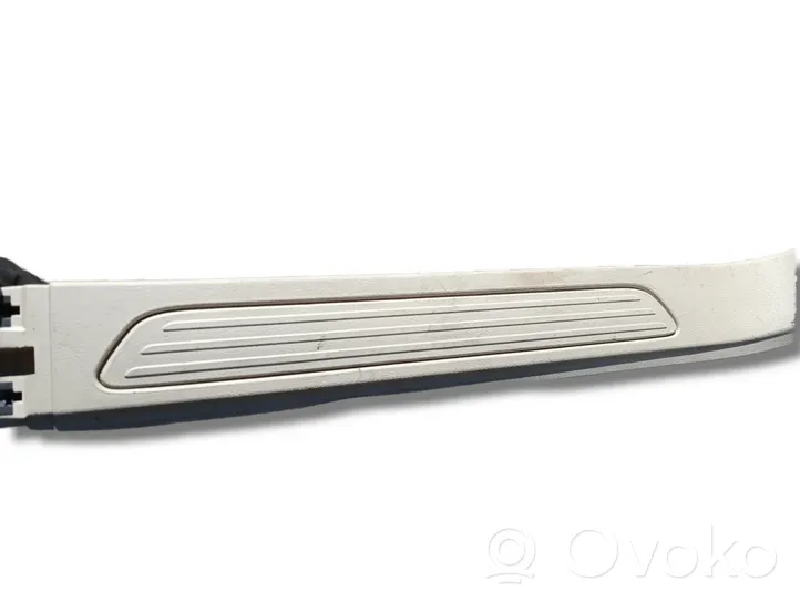 Volkswagen Touareg II Front sill trim cover 7P0863484D