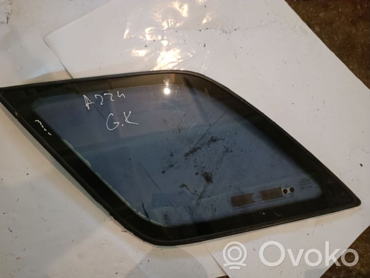 Opel Frontera B Rear side window/glass 