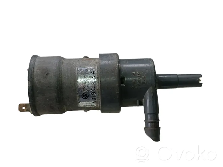 Audi 80 90 B2 Pompa spryskiwacza lampy przedniej 431955679A