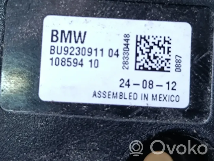 BMW X5 E70 Усилитель антенны BU9230911