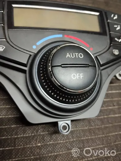 Hyundai i30 Klimato kontrolės/ pečiuko kontrolės apdaila 972502B100
