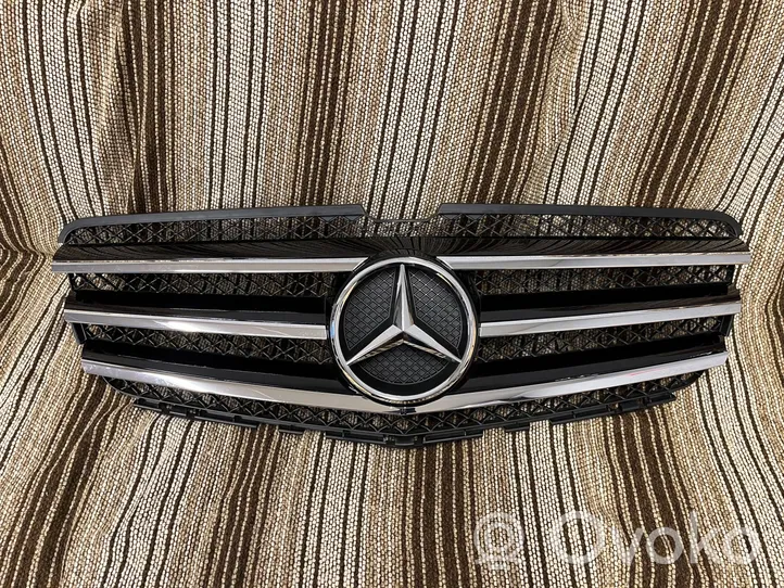 Mercedes-Benz R W251 Etusäleikkö A2518880060