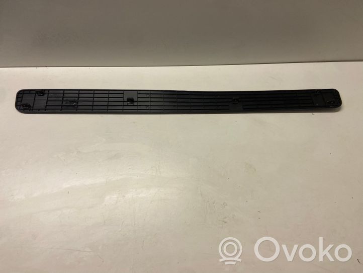 Hyundai Genesis Side skirt front trim 858852M000